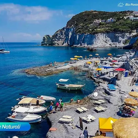 Bluponza Case Vacanza Avalon